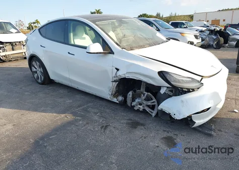 2021 Tesla Model Y Long Range Dual Motor All-Wheel Drive from USA, damaged, VIN 5YJYGAEE4MF186934